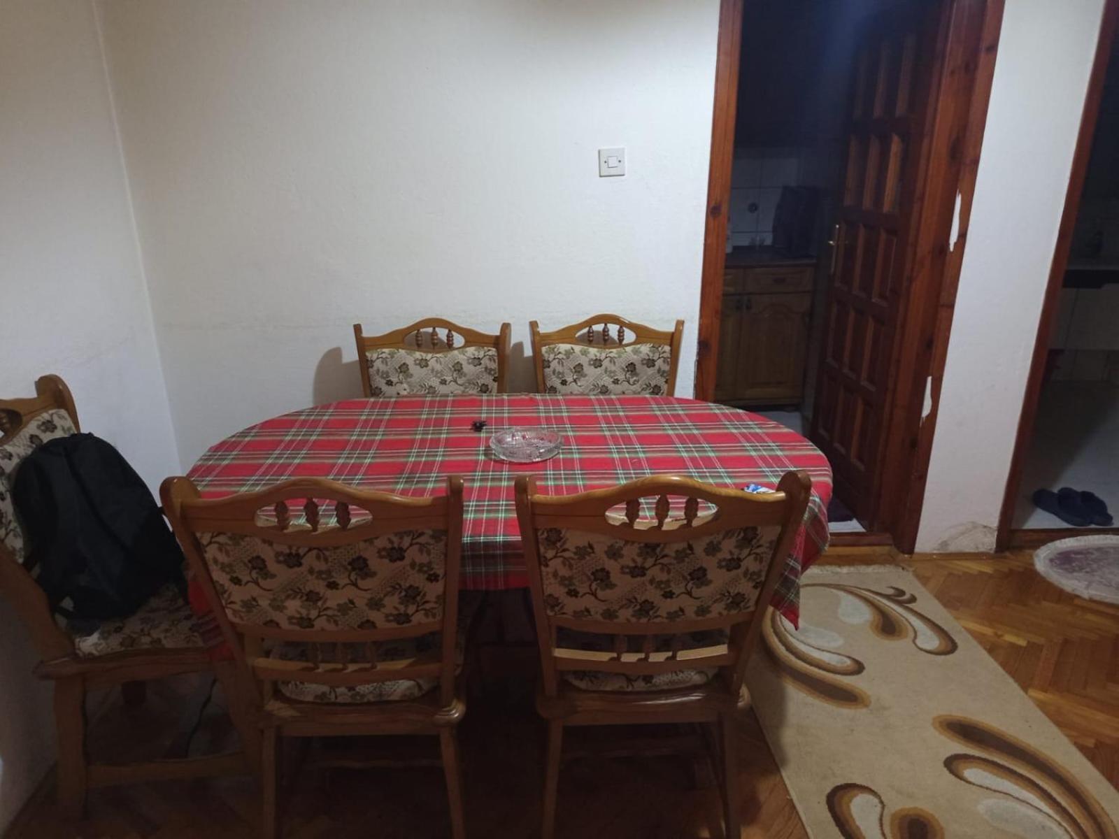 RoomПристина Екстериор снимка